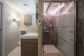 La Bomboniere & Bed & Breakfast